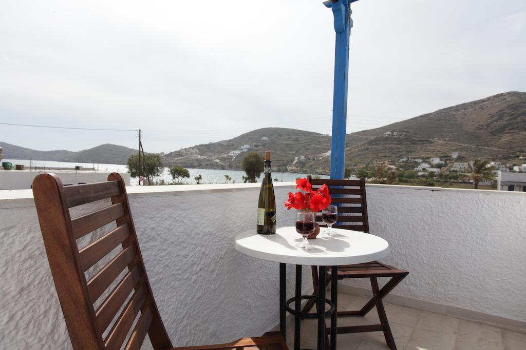 Mare Monte Hotel Chora  Room photo